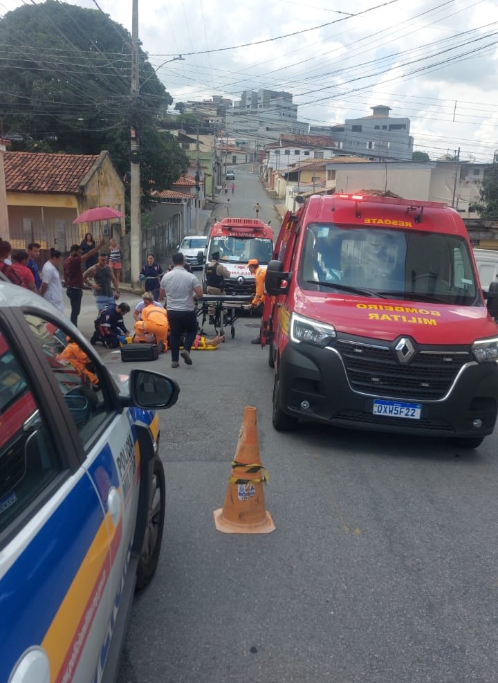 Ciclista fica ferido após colisão com carro no Centro de Itaúna – Rádio Santana FM