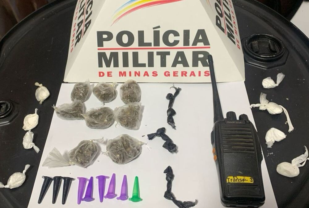Jovem que escondia drogas na casa da vó é preso por tráfico