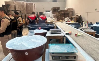 Outra fábrica clandestina de sabão em pó é localizada pela PM