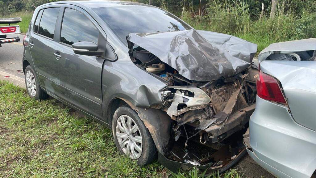 Acidente deixa mulher ferida na estrada de Cajuru