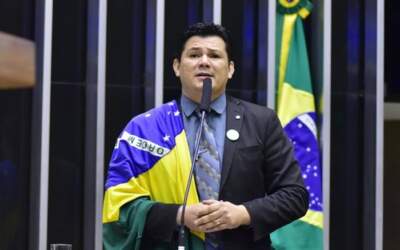 Deputado pede desculpas por desejar a morte de Lula