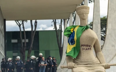 Primeira Turma do STF tem maioria para condenar Débora Rodrigues