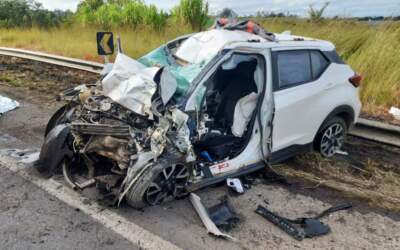 Motorista morre e passageiro fica ferido em acidente na BR-354