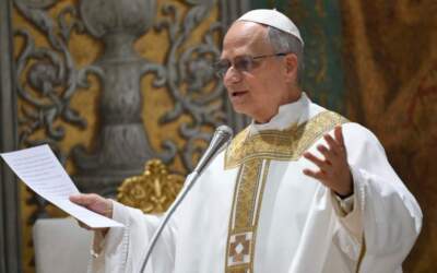 A 1ª missa de Leão XIV: ”Igreja deve ser o farol que ilumina o mundo”