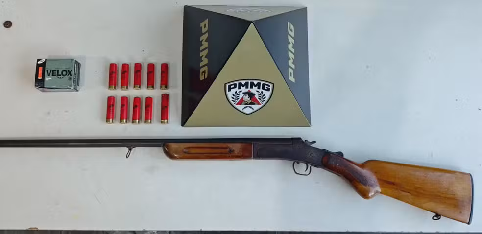 Padrasto é preso após ameaçar enteada de 15 anos com arma