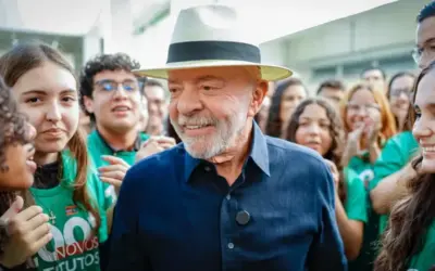Lula associa tarifaço a Flávio e o chama de ‘traidor da pátria’