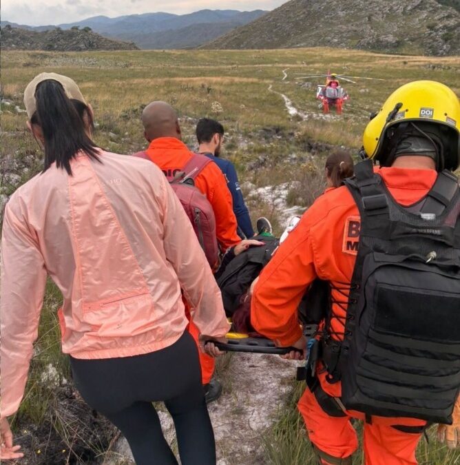 Moradora de Pará de Minas é picada por jararaca na Serra do Cipó