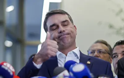 Nunes Marques atende pedido de Flavio e suspende pesquisa