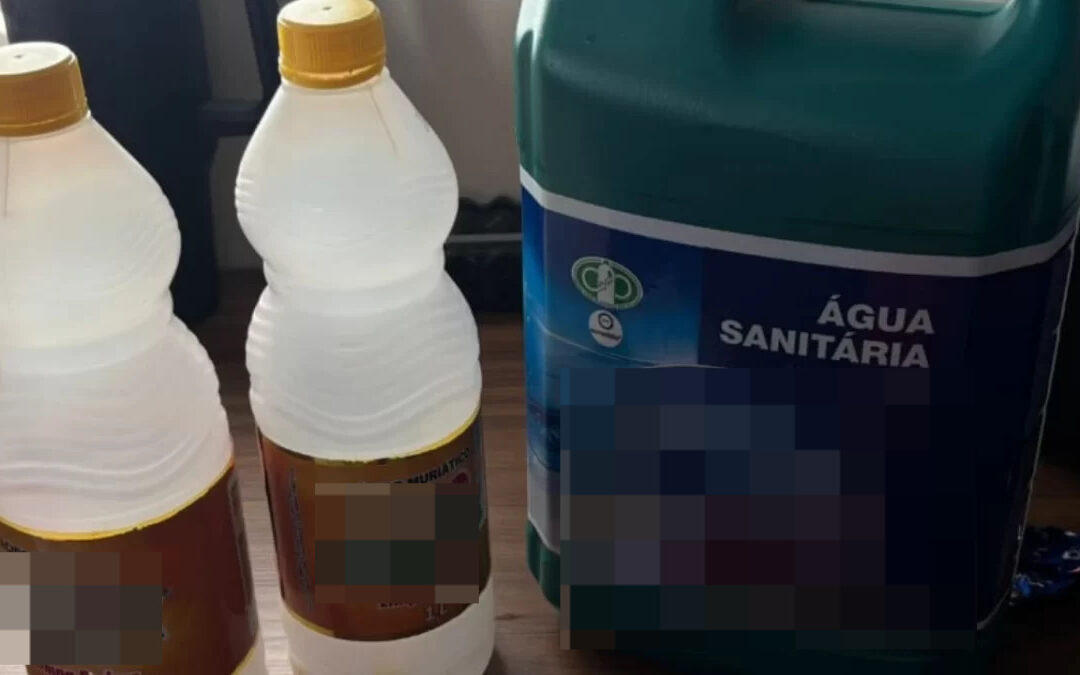 Mistura de produtos de limpeza provoca intoxicação grave em mulher